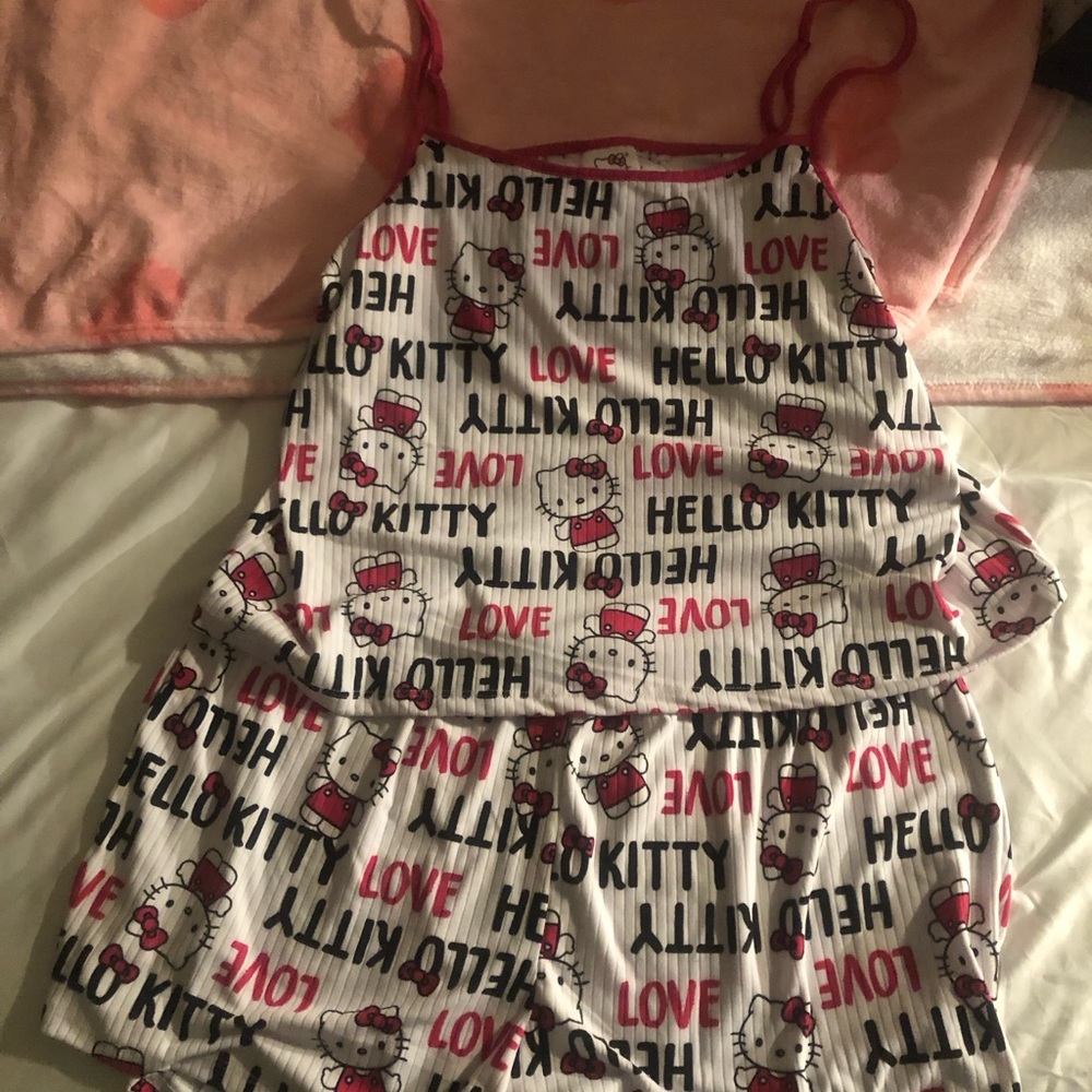 HELLO KITTY XL PAJAMA SET SANRIO